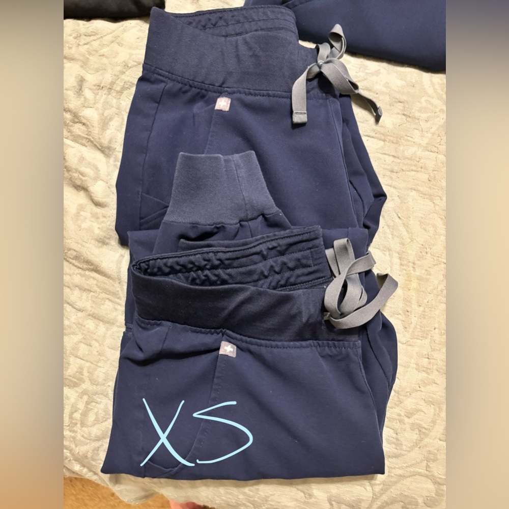 Figs Navy Blue Women's Drawstring Jogger Sweatpants